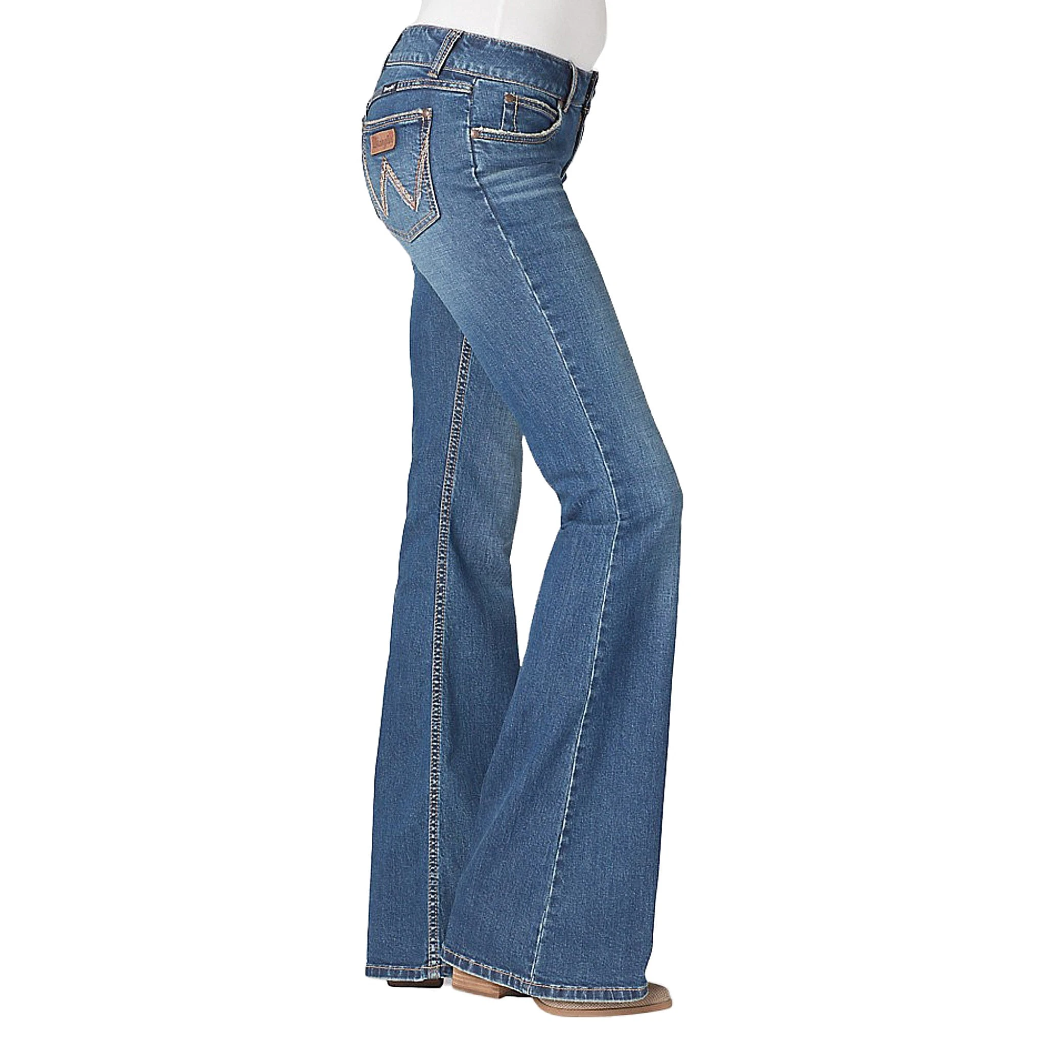 Wrangler Women's Retro Mae Flare Jean 5 Wrangler Women's Retro Mae Flare Jean - Image 3