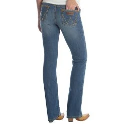 Wrangler Women's Plus Size Western Retro Mae Jean - Mid Rise