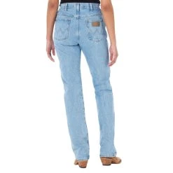 Wrangler Women's Cowboy Cut Slim Fit Jeans